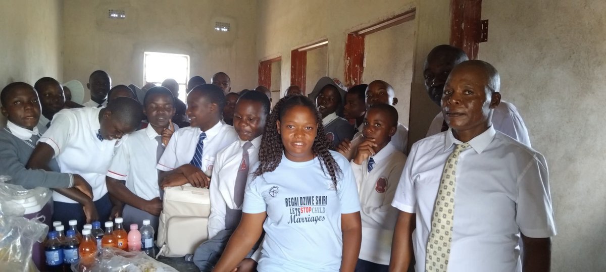 hfkzimbabwe's tweet image. Our Hope for Kids team visited 3 Brigade Pry, Sacred Heart Sec and Feruka pry to support their Entrepreneurship Clubs. We were happy to see their innovative projects. 
#Entrepreneurship
#LearningThroughDoing