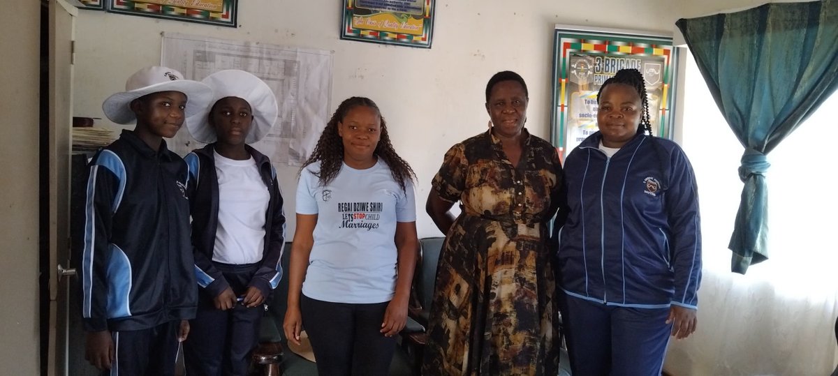 hfkzimbabwe's tweet image. Our Hope for Kids team visited 3 Brigade Pry, Sacred Heart Sec and Feruka pry to support their Entrepreneurship Clubs. We were happy to see their innovative projects. 
#Entrepreneurship
#LearningThroughDoing