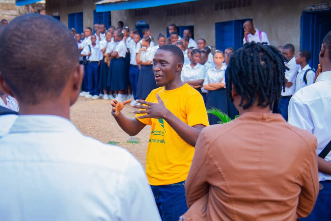 #Maniema: Retour sur notre activité du 17 février 2025 à Kindu !

À Mambe 2, La Plume et Elles a sensibilisé plus de 800 élèves sur l’utilisation responsable d’Internet et son impact sur l’éducation des jeunes filles. 

#AfricaEducatesHer #LaPlumeEtElle
<a href="/AU_CIEFFA/">African Union CIEFFA</a>