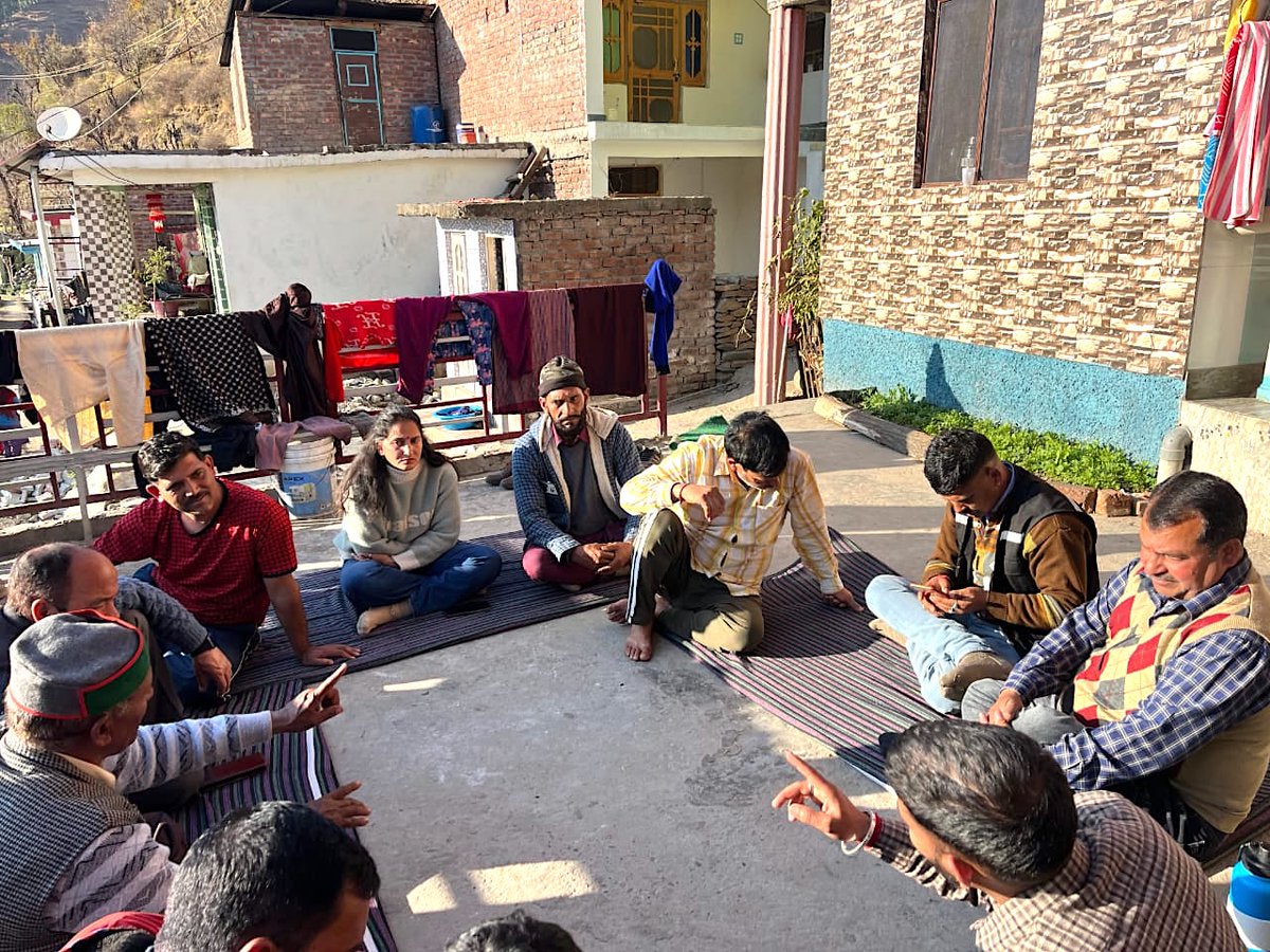 sndeep's tweet photo. Our #climatejustice campaign continues to build momentum! We are actively reaching out,sharing information, gathering ideas & mobilizing people on the issues of #lossdamage & indigenous methods to enhance their resilience
Images #MadhyaPradesh #UttarPradesh #HimachalPradesh https://t.co/6WWvZvg6Z0