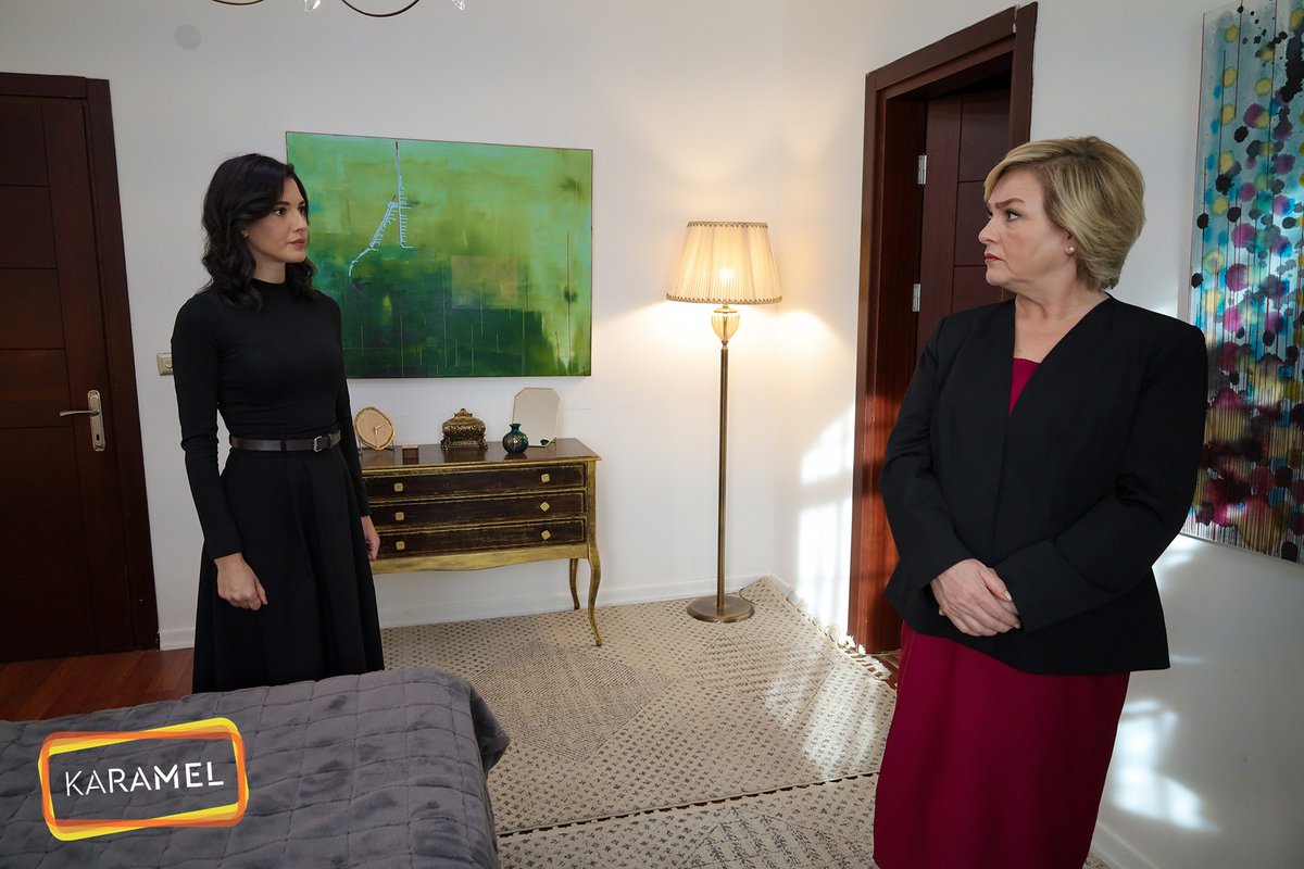 esaretkanal7's tweet photo. #Esaret yeni bölümleriyle hafta içi her akşam 21:15'te @kanal7'de! 💞 #BuKabusBitecek @KaramelYapim https://t.co/4NWfggue5P