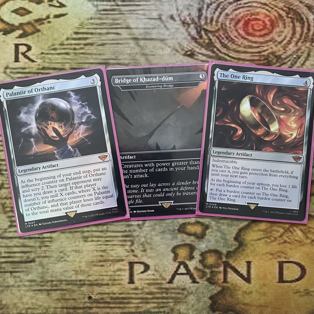 Können wir mal darüber reden wie unfassbar schön diese Herr der Ringe #lotr Karten sind? Ich finde sie zauberhaft 👌
#magic #mtg #tcg