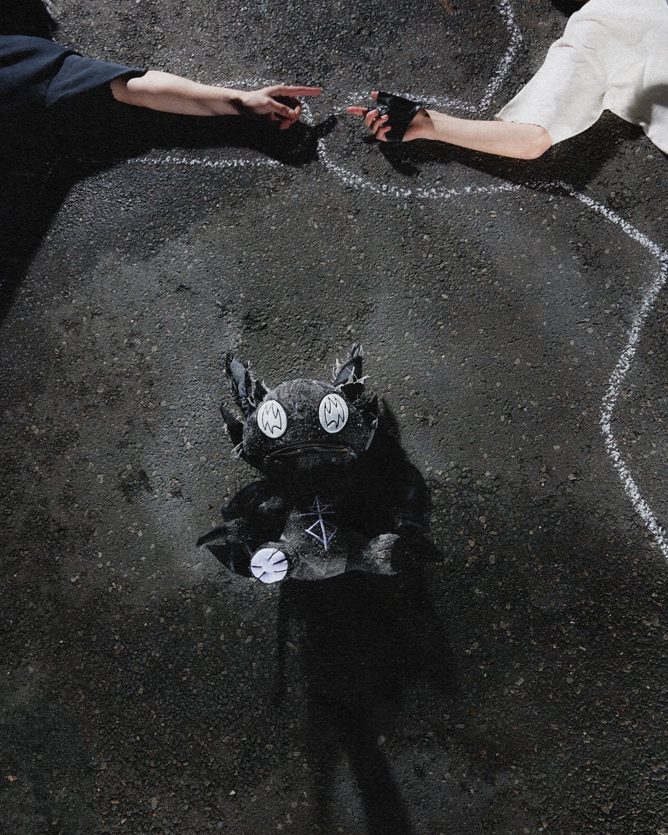 DropDeadUK's tweet image. Born from darkness.