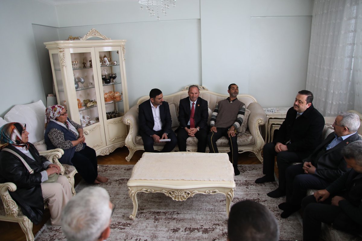 📍Şahinbey 23 Nisan Mahallesi 

İl Başkanımız Sayın Fatih Muhaddis Fedaioğlu, İl Sosyal Politikalar Başkanımız Hasan Hüseyin Altunova, İl AR-GE ve Eğitim Başkanımız Ömer Şahan, İl Yerel Yönetimler Başkanımız Ahmet Yazıcı ve İl Yönetim Kurulu Üyelerimiz ile birlikte; Dağlıoğlu