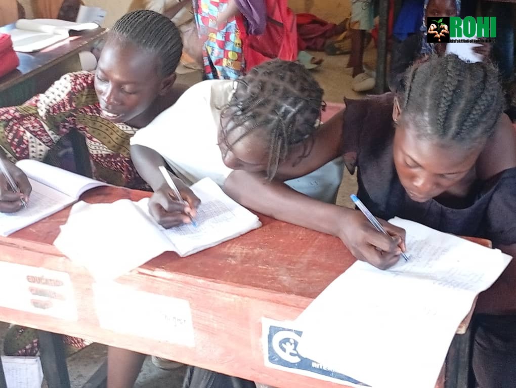 nigeria_rohi's tweet image. Investing in tomorrow's leaders!

We're proud to partner with @savechildrenNG, supported by @GPforEducation , to implement strategies that strengthen numeracy and literacy skills in children participating in our project in #Adamawa

#LearningForTomorrow #EducationMatters