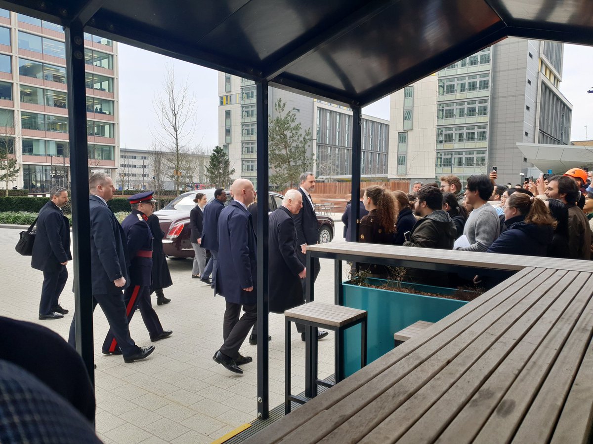 As close as I will ever get to royalty! 🍿🤴🏻🍿 #Royals #KingCharlesIII #Science