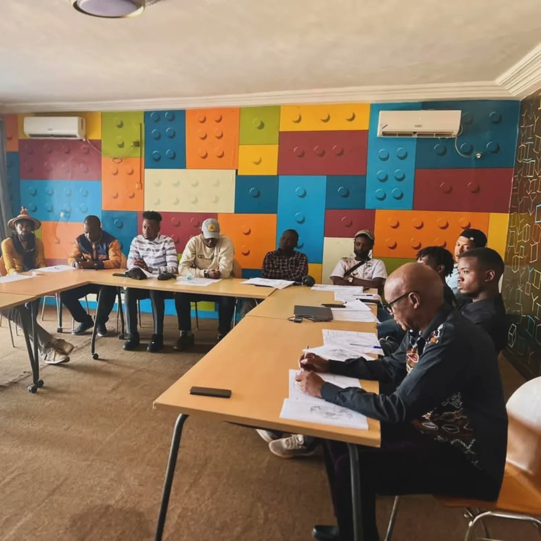 MohamedPlayer2's tweet photo. À l’issue du 5ᵉ séminaire KreAfrika, qui s’est tenu à Alexandrie, en Égypte, M'baye Aissatou Fall a animé ce matin une séances de partage pour nous permettre de booster nos différents projet avec les méthodes adéquat
#studiokirah
#scenoraba
#universdesmots https://t.co/aUOnvSsEXa