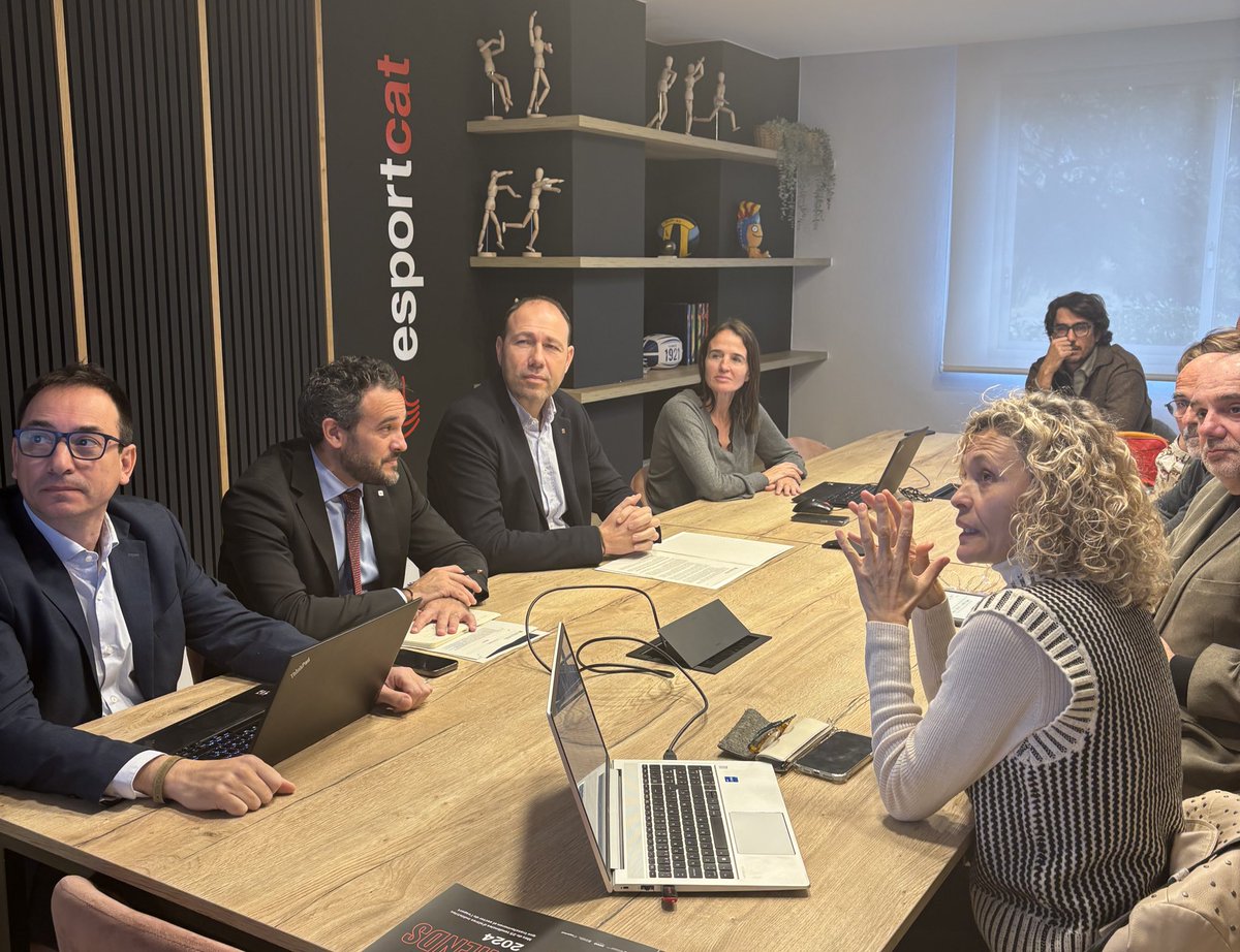 👥 Trobada molt profitosa amb <a href="/indescat/">INDESCAT</a>, el clúster català de la indústria de l’esport

👉 Hem conegut els projectes de l'entitat, amb impacte en l'ecosistema esportiu, per poder establir un full de ruta conjunt per enfortir un sector clau

#Esport360 #Esportcat #ElGovernDeTothom