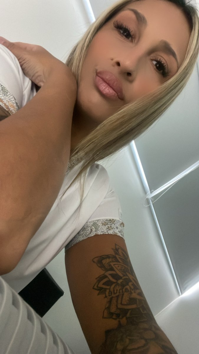 latinamilfen's tweet photo. Vad görs idag? Tryck på ❤️ samt återpublicera för något snusk i dm😇😉 https://t.co/YYBTVfhtdf