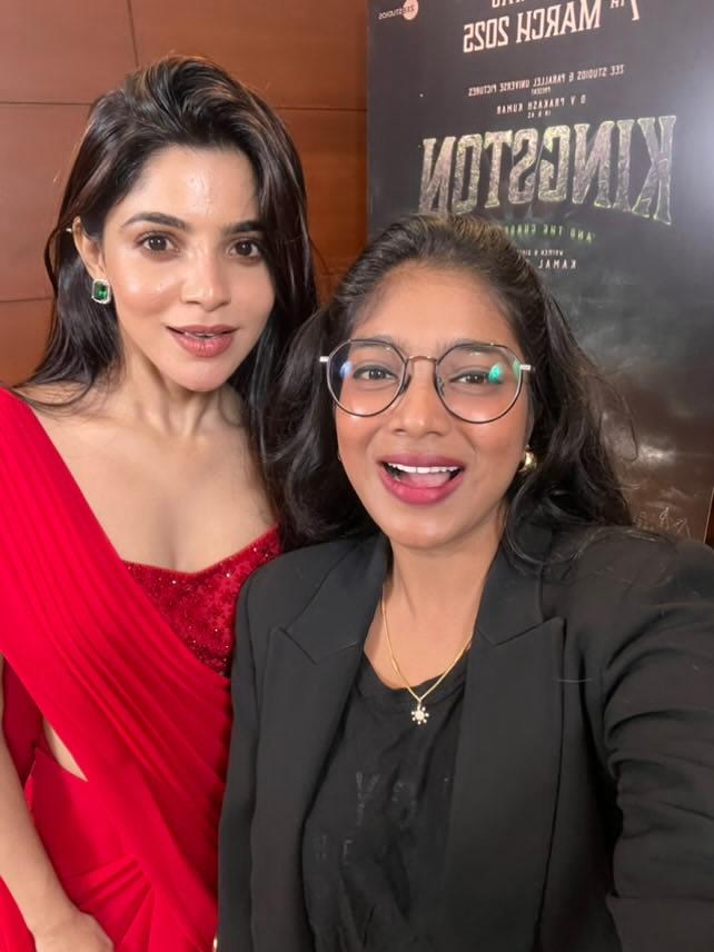 GkJs0rEWoAEaII3?format=jpg&name=900x900