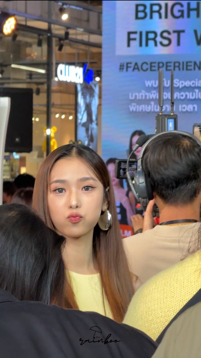 rainbooph_'s tweet photo. น้องฟิล์มเสิร์ฟมาก ฟรินนนน https://t.co/eNrv4arw7G