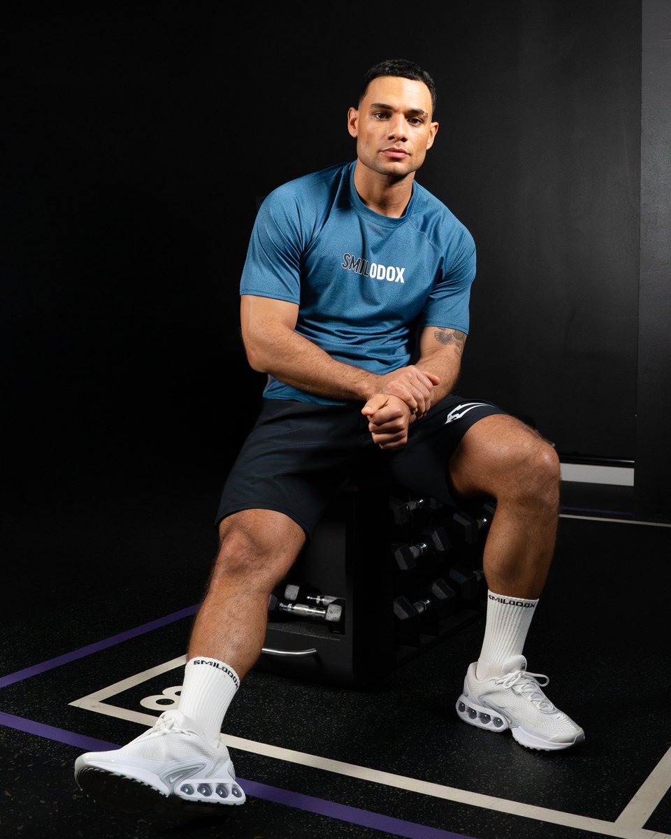 NEW POWERFIT KOLLEKTION 🥊

Es geht Schlag auf Schlag und diesen Sonntag (23.02) erscheint um 11:00 Uhr unsere neue Performance Kollektion! 💪

👇 Welches Set gefällt dir am besten?

#smilodox #fitness #gym #kampfsport #performance #mma #fightwear #new #comingsoon