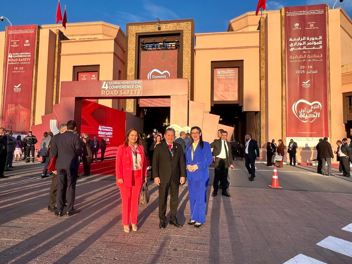 EmbajadadePana2's tweet image. La Embajadora @IsbethQuiel acompaña la participación del Viceministro Manuel Zambrano del @MINSAPma en su participación en la 4a Conferencia Ministerial sobre Seguridad Vial en 🇲🇦. Panamá ratifica su compromiso con una movilidad segura. #SeguridadVial #RoadSafety #CommitToLife