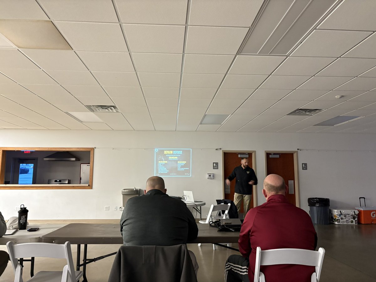 ifcaregion5's tweet image. Thank you to DePauw defensive coordinator @Coach_McElwain for coming to speak at our last region clinic!