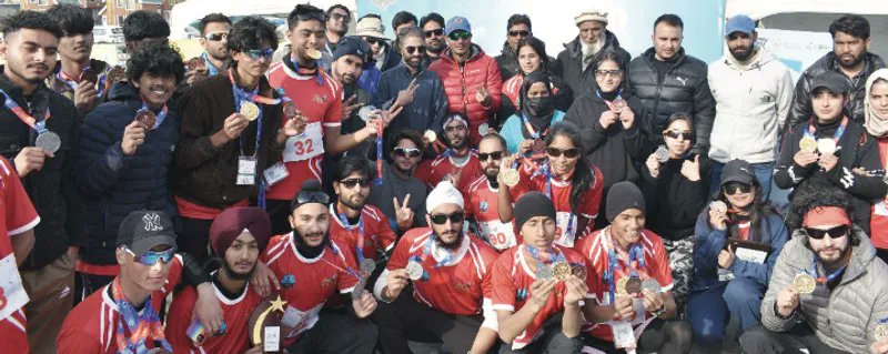 Fadiya_Khurram's tweet image. #Sonamarg shines as a rising winter #sports hub! ❄️ The 9th National #SnowShoeChampionship-2025 wrapped up successfully, with #athletes from across India competing in this breathtaking winter #destination. 🏅 Exciting times ahead for Sonamarg as a #premier winter sport…