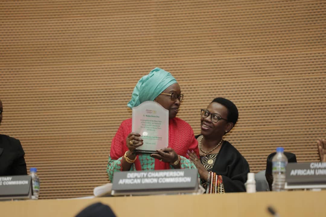 African Union (@_africanunion) on Twitter photo ๐๐ข๐ง๐๐ญ๐ ๐๐ข๐จ๐ฉ ๐๐๐ญ๐๐ ๐๐จ๐ซ ๐ฆ๐๐ข๐ง๐ฌ๐ญ๐ซ๐๐๐ฆ๐ข๐ง๐ ๐ฐ๐จ๐ฆ๐๐ง ๐๐ง๐ ๐ ๐ข๐ซ๐ฅ๐ฌ ๐ข๐ง ๐ฉ๐๐๐๐ ๐๐ง๐ ๐ฌ๐๐๐ฎ๐ซ๐ข๐ญ๐ฒ ๐ฉ๐ซ๐จ๐๐๐ฌ๐ฌ๐๐ฌ.
Bineta Diop, African Unionโs Special Envoy on Women, Peace and Security was feted at the just concluded Assembly of Heads ๐๐ข๐ง๐๐ญ๐ ๐๐ข๐จ๐ฉ ๐๐๐ญ๐๐ ๐๐จ๐ซ ๐ฆ๐๐ข๐ง๐ฌ๐ญ๐ซ๐๐๐ฆ๐ข๐ง๐ ๐ฐ๐จ๐ฆ๐๐ง ๐๐ง๐ ๐ ๐ข๐ซ๐ฅ๐ฌ ๐ข๐ง ๐ฉ๐๐๐๐ ๐๐ง๐ ๐ฌ๐๐๐ฎ๐ซ๐ข๐ญ๐ฒ ๐ฉ๐ซ๐จ๐๐๐ฌ๐ฌ๐๐ฌ.
Bineta Diop, African Unionโs Special Envoy on Women, Peace and Security was feted at the just concluded Assembly of Heads