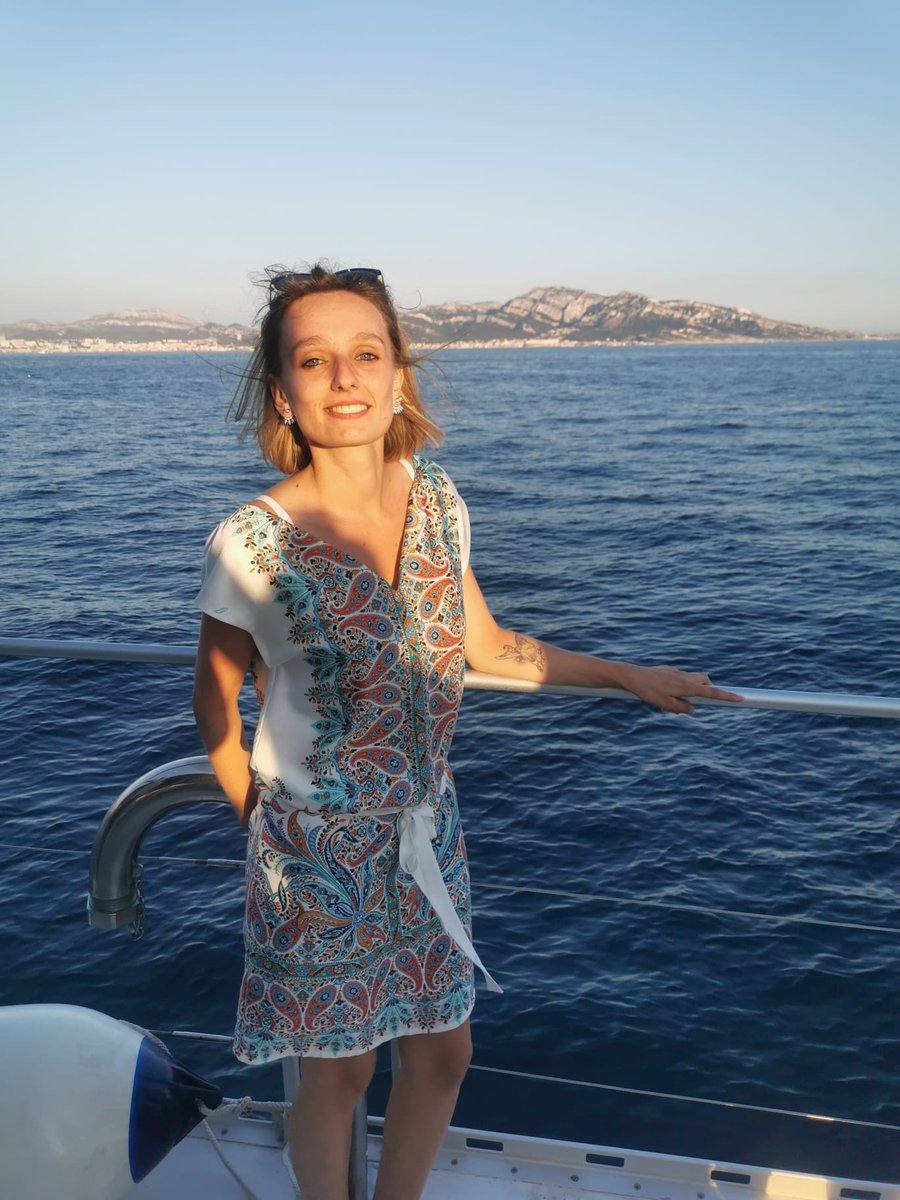 lola_love_lo's tweet image. Si je te propose un verre tu acceptes ?