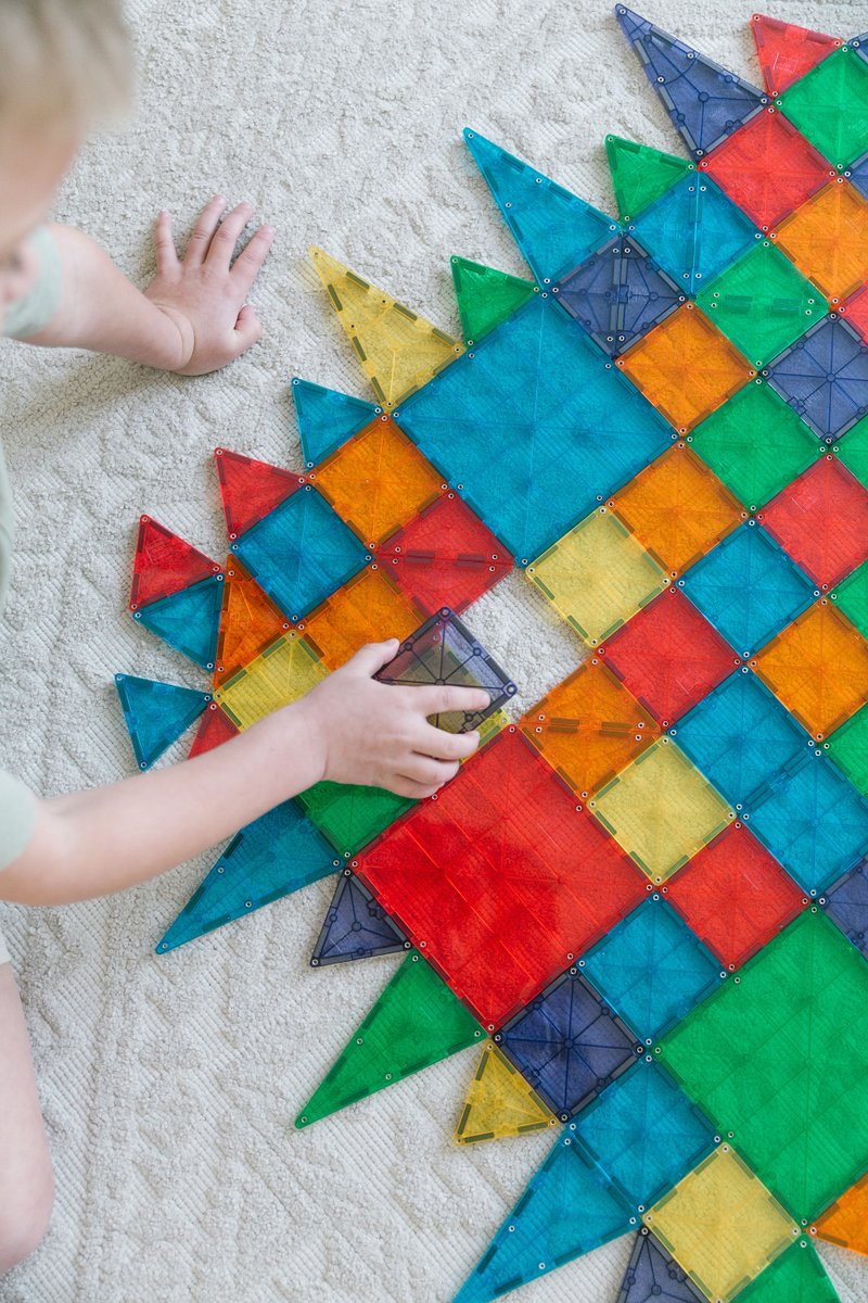 Build, create and learn through play with MAGNA-TILES! ❤️

#MAGNATILES #magnetictiles #kidstoys #learnandplay