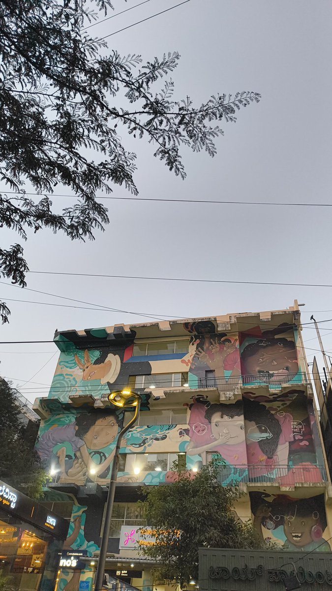 hoTTebaaka's tweet image. This looks so yuck 🤢🤢 
#MGRoad
#NammaMetro