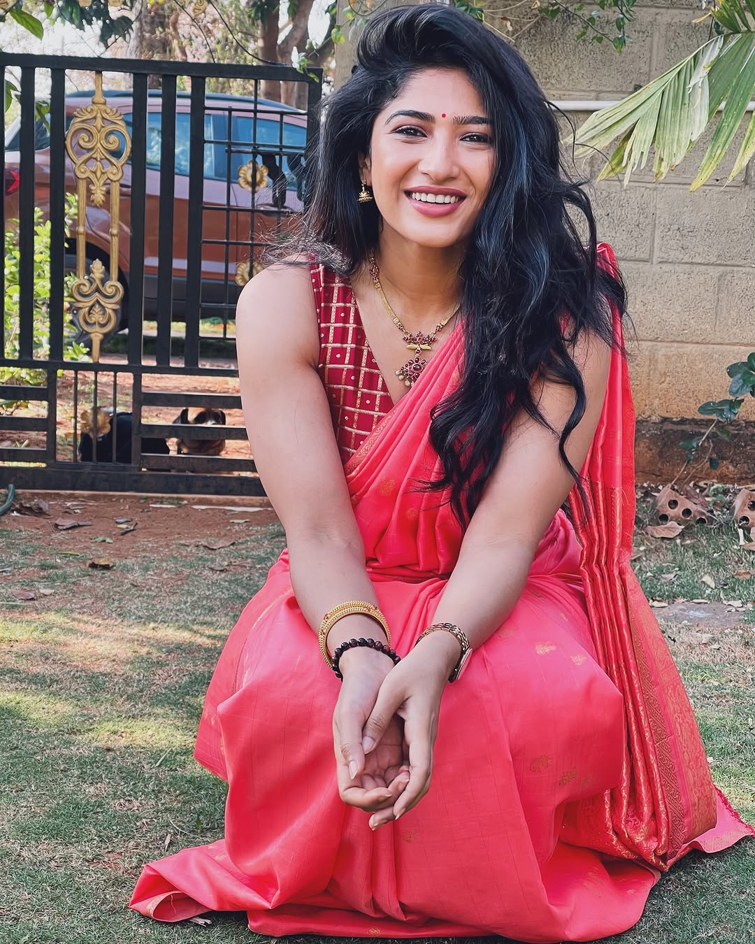 GkJv8jUXQAAzz15?format=jpg&name=large