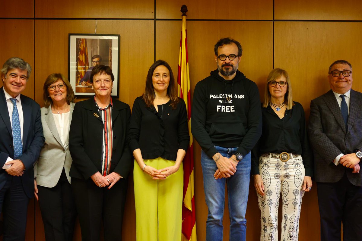 Molt agraïda per la trobada d’avui amb la Fundació del Conservatori del <a href="/Liceu_cat/">Gran Teatre del Liceu</a>, una institució cultural i pedagògica referent al país. Gràcies pel vostre compromís amb els ensenyaments musicals i la promoció del talent tant a través d’escoles de música vinculades com al