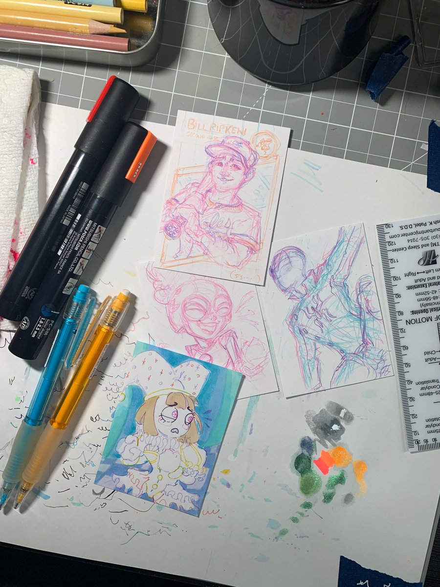 Yamcans's tweet image. 🚧 WIP Wednesday 🚧  Another day, another messy desk, another piece in progress.

Not everything is finished, polished, or perfect—but that’s the point. 🎨 

#WIPWednesday #ProcessOverPerfection