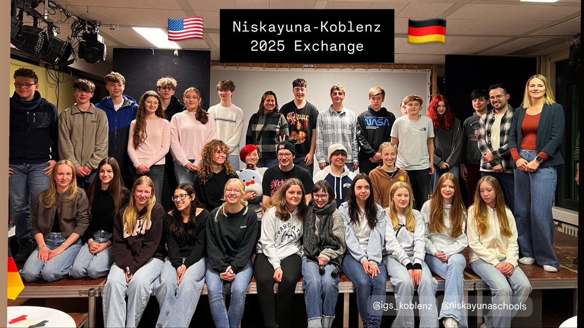 niskygerman's tweet image. 🇺🇸🇩🇪Our Niskayuna-Koblenz Exchange is in full swing! 14 Niskayuna German students have been in Germany since last Friday. They toured Berlin for 4 days &amp;amp; are now w/their exchange partners in Koblenz where they will attend school, give lectures, &amp;amp; use their German language skills.