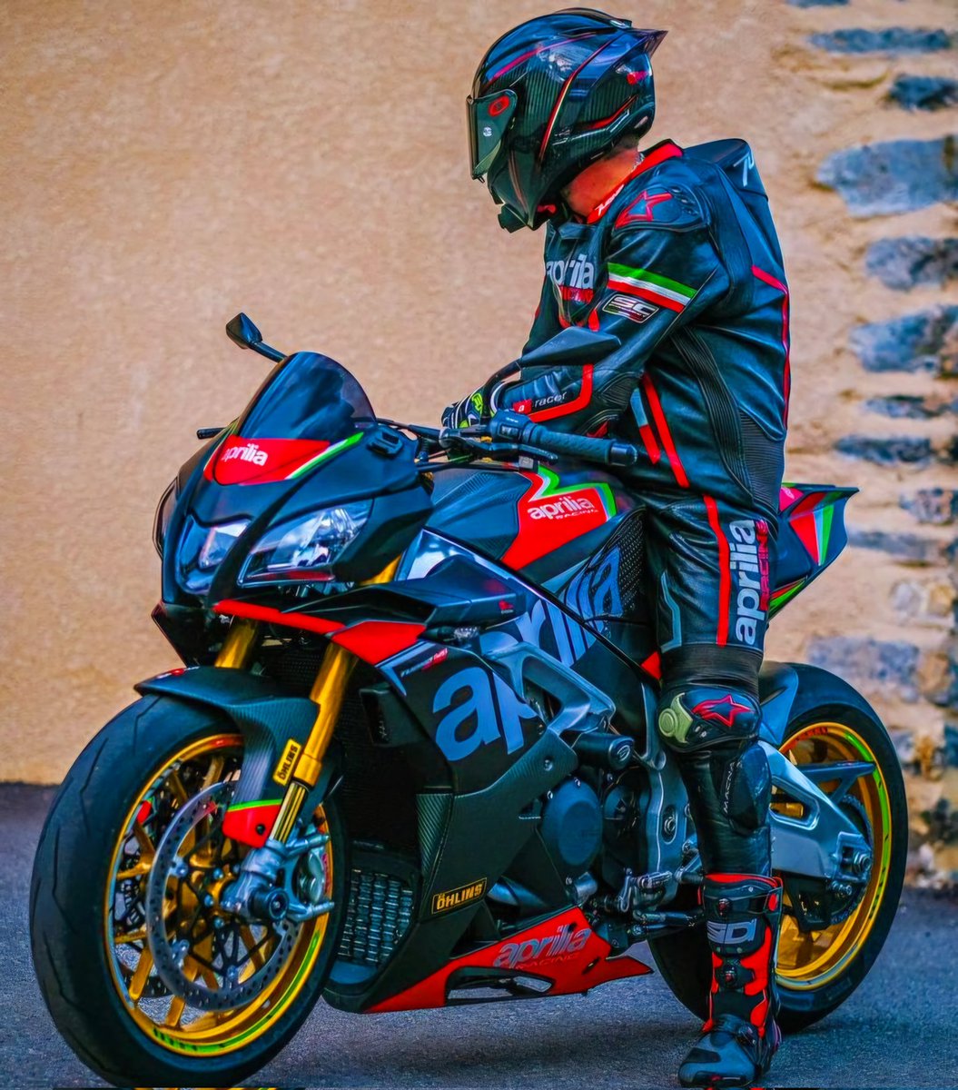 Cool as the proverbial 🍆 🏍  <a href="/ApriliaOfficial/">Aprilia</a>