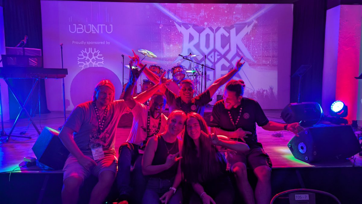 ReSyn_Bio's tweet image. #TeamReSynBio were fortunate to sponsor the closing event @UbuntuProteomix in Ballito, South Africa! Jamming it out to Rock of Ages! @jespervolsen, @PrevinNaicker, @Ireshyn_G, #AdeleNel #AmyvanGraan! Looking forward to #UPSS2026!