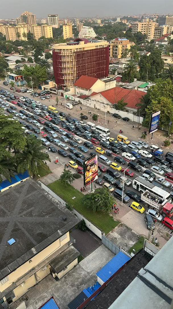 Kinshasa | RDC. 
Si tu n'es pas fort, c'est ta santé mentale qui sera continuellement critique