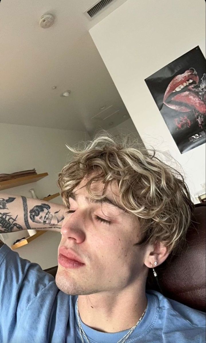 Buenos días, estrellitas el mundo les dice hola!!!