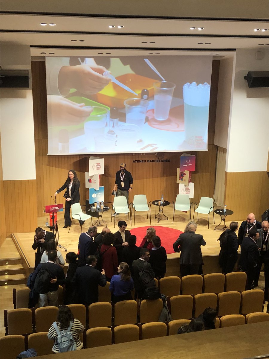 ACPAntropologia's tweet image. A partir d’avui el #FòrumAcellec es converteix en un Fòrum permanent que, a través de cinc grups de treball temàtics, s’abordaran diferents reptes i oportunitats durant tot un any. Nosaltres participarem al grup de Patrimoni i Educació (la mediació entre cultura i ciutadans)