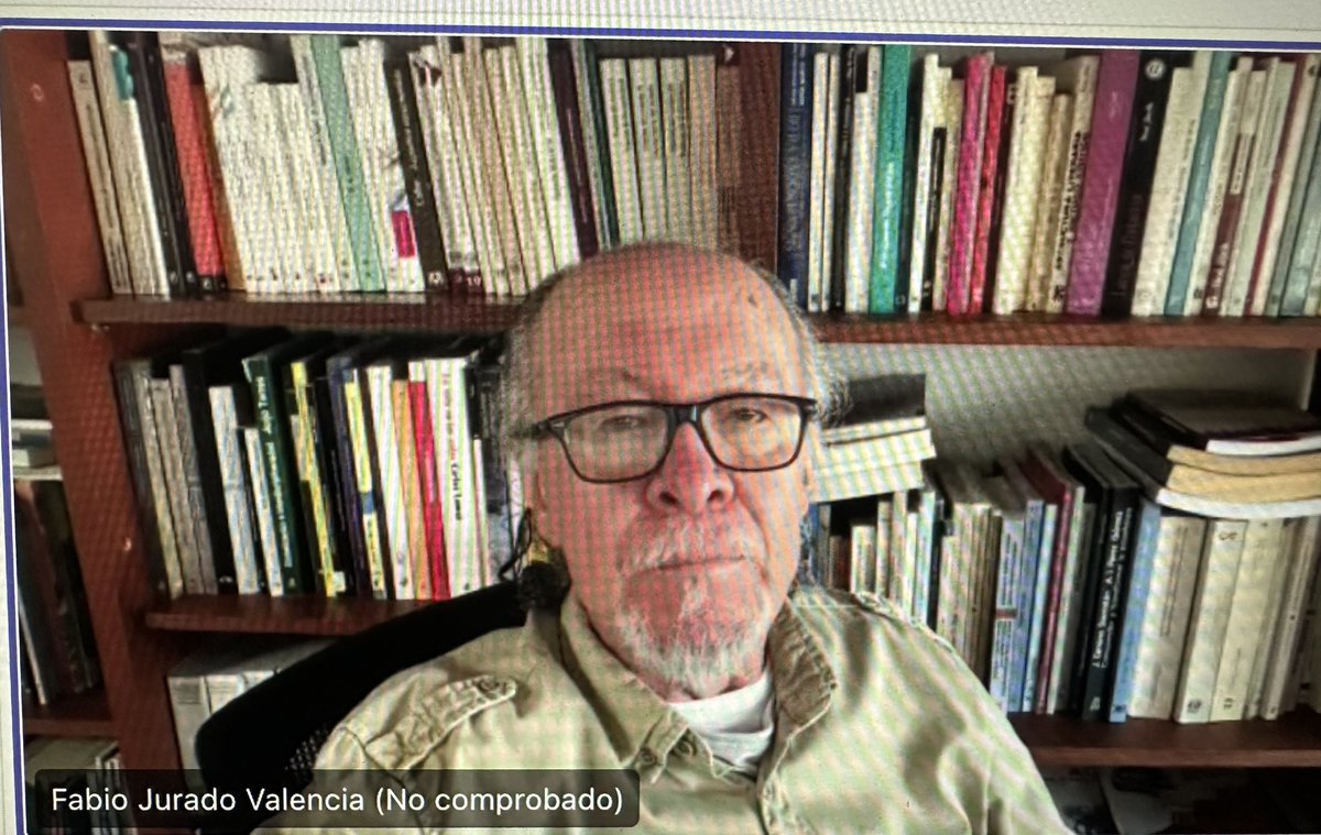 Daz4Grace's tweet photo. El profesor, Fabio Jurado, coordinador nacional de la Red de Lenguaje, nos invita a fortalecer la articulación familia-escuela, promoviendo la formación de lectores en una comunidad letrada. 📢 https://t.co/DbVw34rD1M