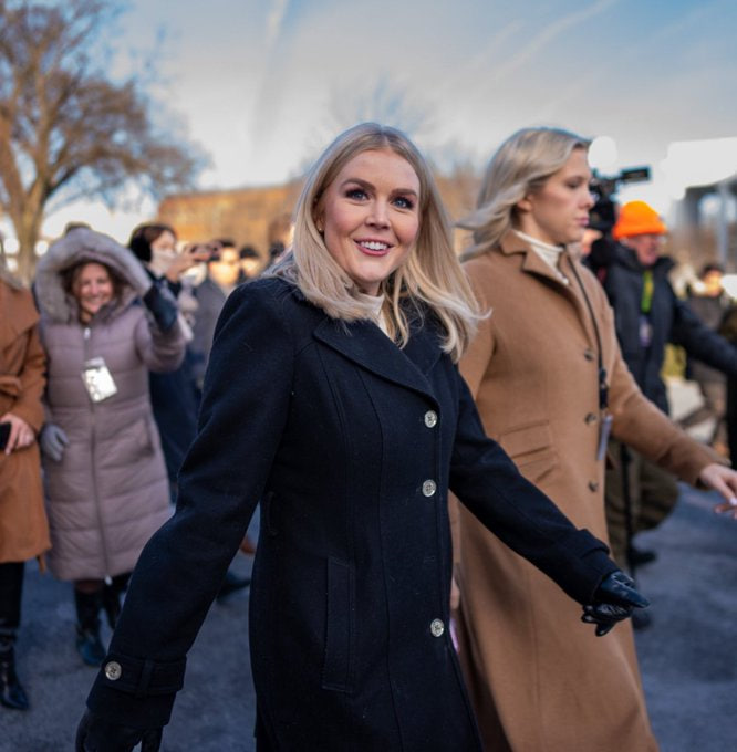 RedEagleUpdates's tweet image. On a scale from 1-10, rate Karoline Leavitt's performance as White House Press Secretary !!