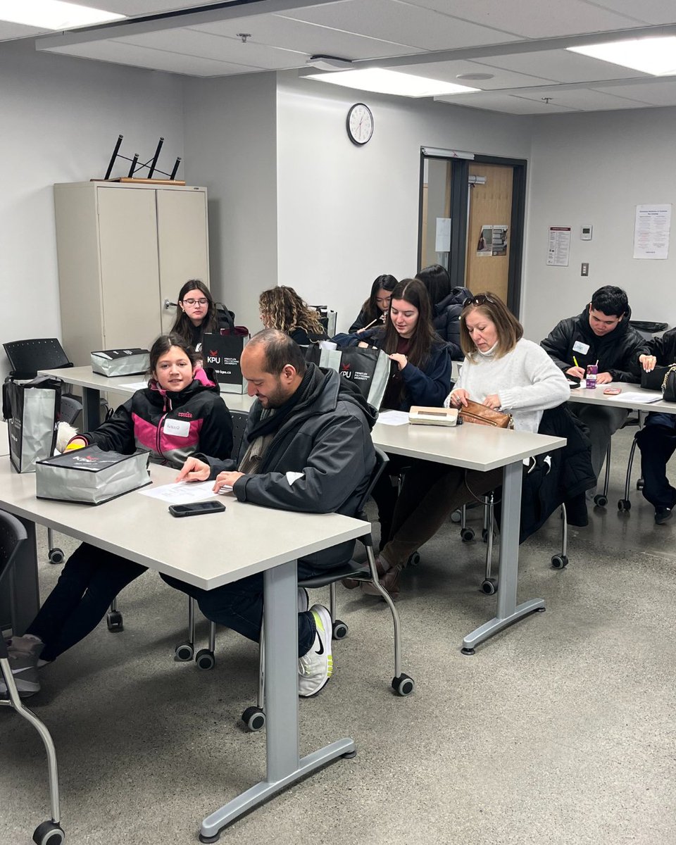 ‼️Discovery Day Recap‼️ A huge thank you to our Future Students Office for organizing such an fun event &amp; to our amazing instructor for bringing the world of arteries, heartbeats, and nursing to life! 🩺We hope to see you enrolled in one of our Faculty of Health programs soon!
