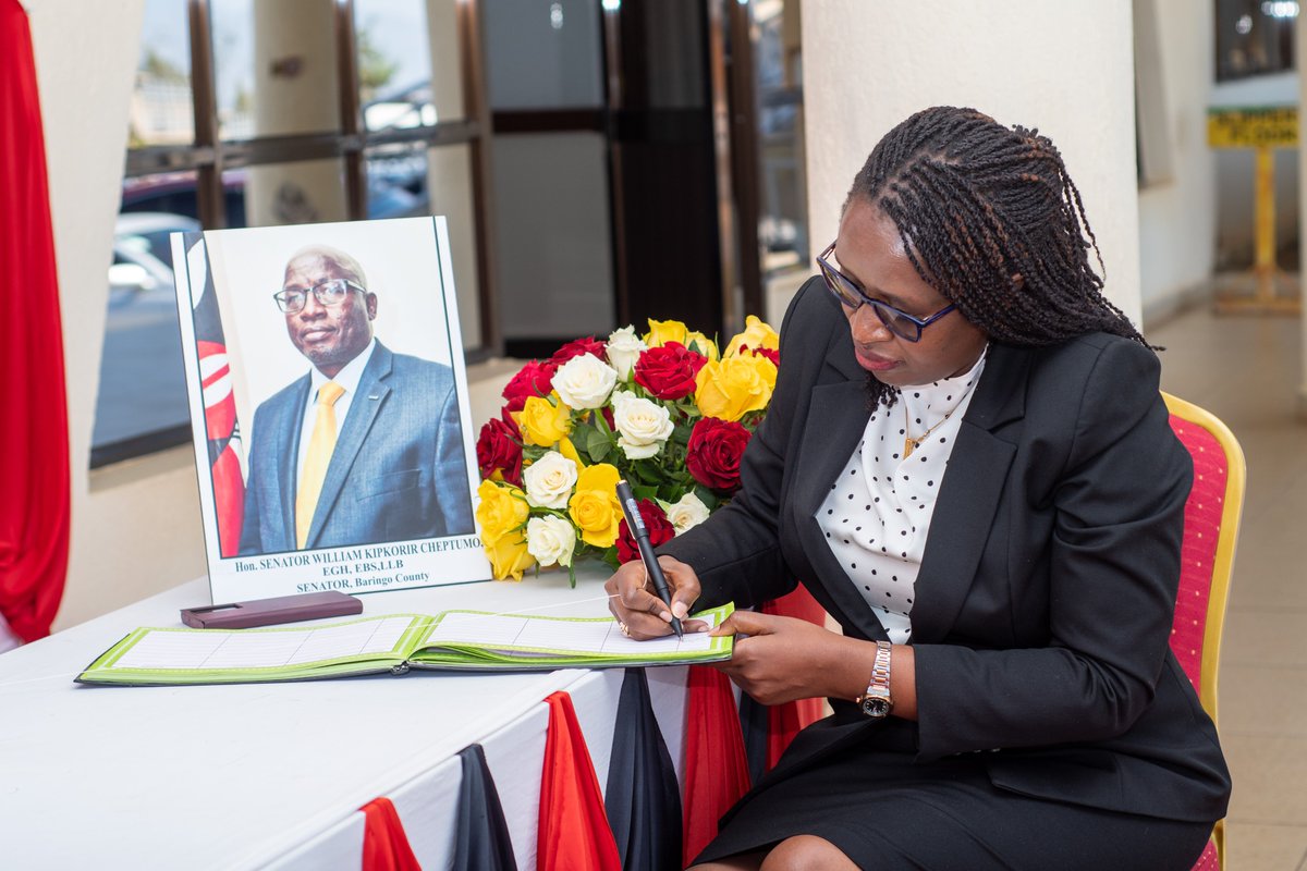 KenyasOmbudsman's tweet photo. 𝗧𝗵𝗲 𝗖𝗼𝗺𝗺𝗶𝘀𝘀𝗶𝗼𝗻 𝗘𝗻𝗴𝗮𝗴𝗲𝗺𝗲𝗻𝘁𝘀 𝘄𝗶𝘁𝗵 𝗕𝗮𝗿𝗶𝗻𝗴𝗼 𝗖𝗼𝘂𝗻𝘁𝘆
The Commission, on Wednesday 19th February 2025 condoled with @Baringo_county  following the passing on of their Senator, Hon. William Cheptumo https://t.co/zJMfe57VEj