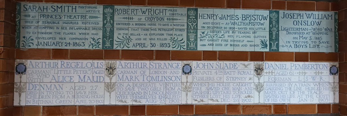 JaneLord68's tweet photo. Walked the 3rd and 4th (final section) of the Green Link Walk...Angel, Tate Modern and Peckham 19k steps 😁 It was great for metalled paths. Now to resume the London Loop from section 14. Great route - highly recommend this. Thank you @innerlondonramb for your website. https://t.co/h86mJBcrGs