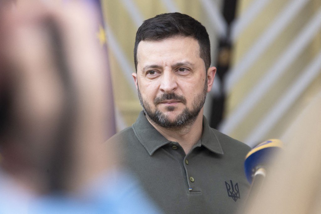 libsoftiktok's tweet photo. Trump is right. Zelensky is a Dictator without elections.

FACTS:

- Zelensky is now in his 6th year of his original five-year term.

- Elections in Ukraine have been suspended since Zelensky implemented martial law in 2022.

- Zelensky banned 11 political parties.

- Zelensky stripped former members of parliament of their Ukrainian citizenship.

- Zelensky sanctioned and froze the assets of former President and opposition member Petro Poroshenko, banning him from withdrawing funds for “national security” reasons.