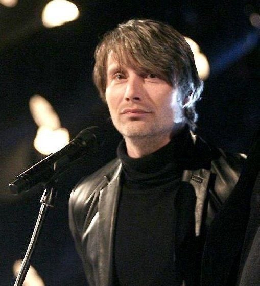 Does he light fire in your heart like this man does?
#MadsMikkelsen