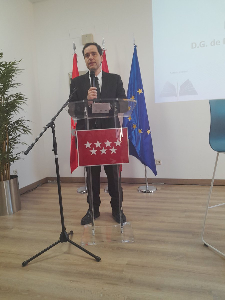 EvaFdezCabani's tweet photo. Primera  jornada del congreso Aprender escribiendo. Apertura institucional @dcerverao,  conferencia inaugural de F.J. Martínez Morán y colaboración musical de @profedemusika 
#IF_CMadrid https://t.co/ZcdQxF9TPE