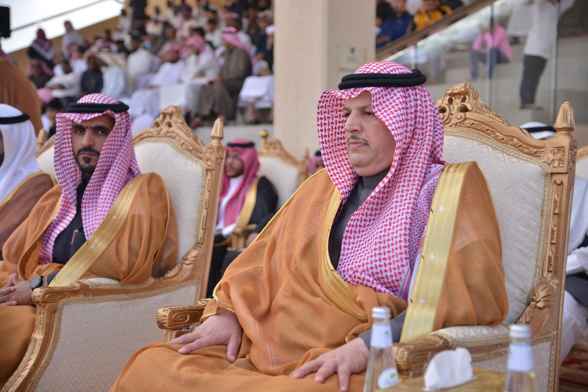 كما كرّم وكيل إمارة #المدينة_المنورة عبدالمحسن بن نايف بن حميد الفائزين، في ختام موسم سباقات الفروسية، الرعاة تقديراً لدورهم في دعم هذه الرياضة العريقة، وذلك وسط حضور كبير من عشاق الفروسية.
