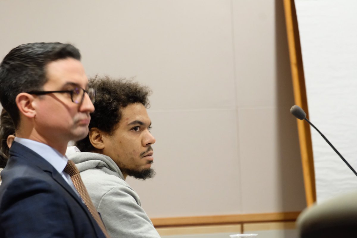NEWS: judge rejects state’s appeal of bail order. Kyle Bisson remains free.
Judge cites surveillance footage which shows both men were aggressive and other man threw first punch #NHpolitics