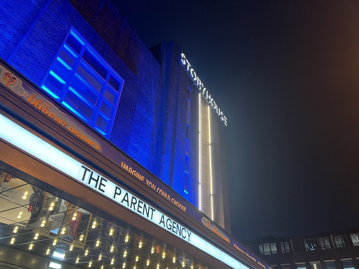 MANCTHEATRICAL's tweet photo. Arrived @StoryhouseLive for the Gala Night / World Premier of @DavidBaddiel - THE PARENT AGENCY - The atmosphere is buzzing in anticipation of a great night. Full review from Team @MANCTHEATRICAL later tonight. Great #CHESTER gets it before The West End! #NEWMUSICAL https://t.co/I96yTfhO73