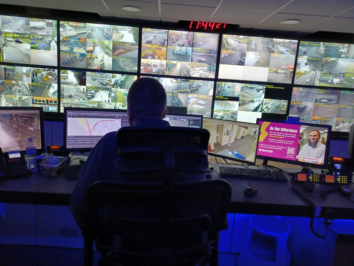 TamesideCouncil's tweet photo. Our CCTV network has over 300 cameras and in January alone, the team provided information to police that led to 20 arrests & located 7 vulnerable people who were vulnerable https://t.co/NnPlDbTvBy #TeamTameside https://t.co/tn92xbJhzM