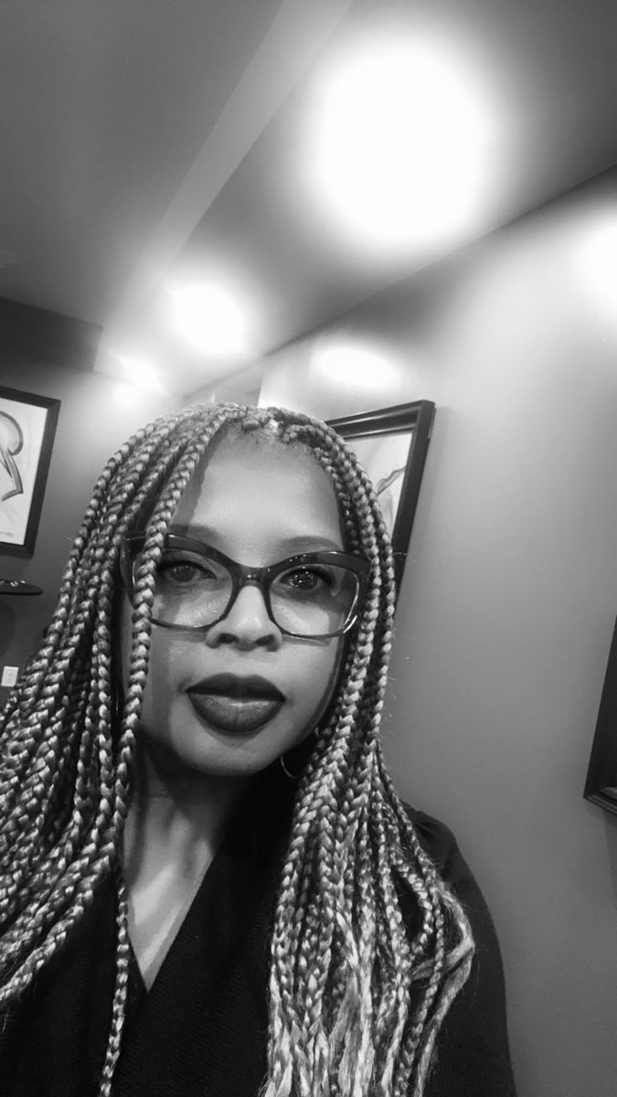 #Veronica’sWednesdayVibes: “Focus on you. You’ve done enough for everyone else.” #wednesdaywisdom #wednesdaymotivation #dopetherapypodcast #blessedlife #WednesdayMorningVibe 🦋🦋🦋