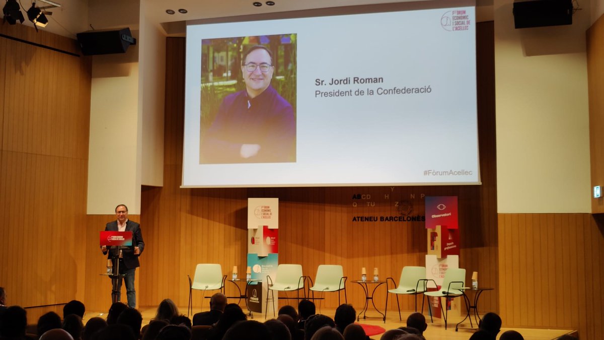 LaConfederacio's tweet image. 👥 Avui hem estat presents al #FòrumAcellec, un nou espai de trobada per al sector professional del lleure educatiu impulsat per l&apos;@Acellec.

Jordi Roman, president de @LaConfederacio, reivindica la importància del sector i el treball conjunt per fer front als reptes del futur.