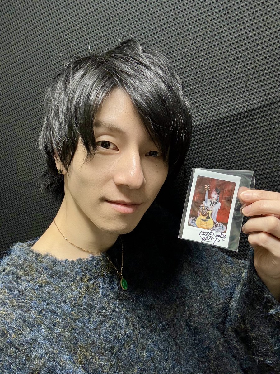 ｼﾝｶﾞｰｿﾝｸﾞﾗｲﾀｰsariさんのライブチェキが届いた！@sswsari2 投稿で見て