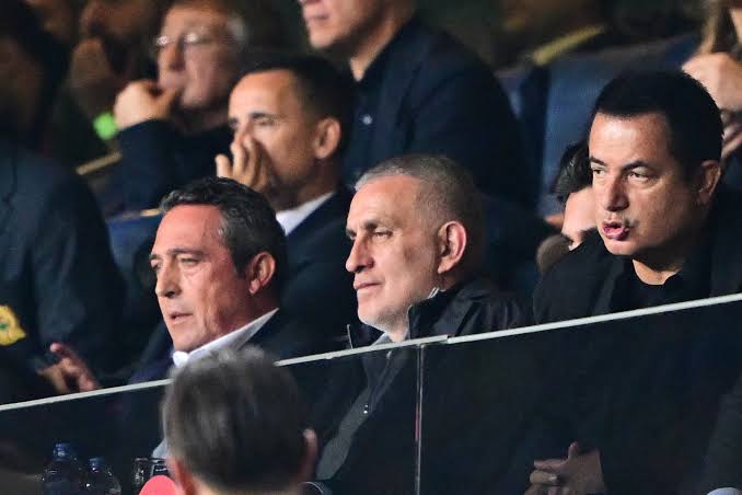 Galatasaray: "Türkiye Futbol Federasyonu'nu, eğer gerçekten futbolun amiri ise, birilerinin her istediğini yapmak yerine tüm kulüpler için adaleti getirmeleri gerektiği konusunda son kez uyarıyoruz."