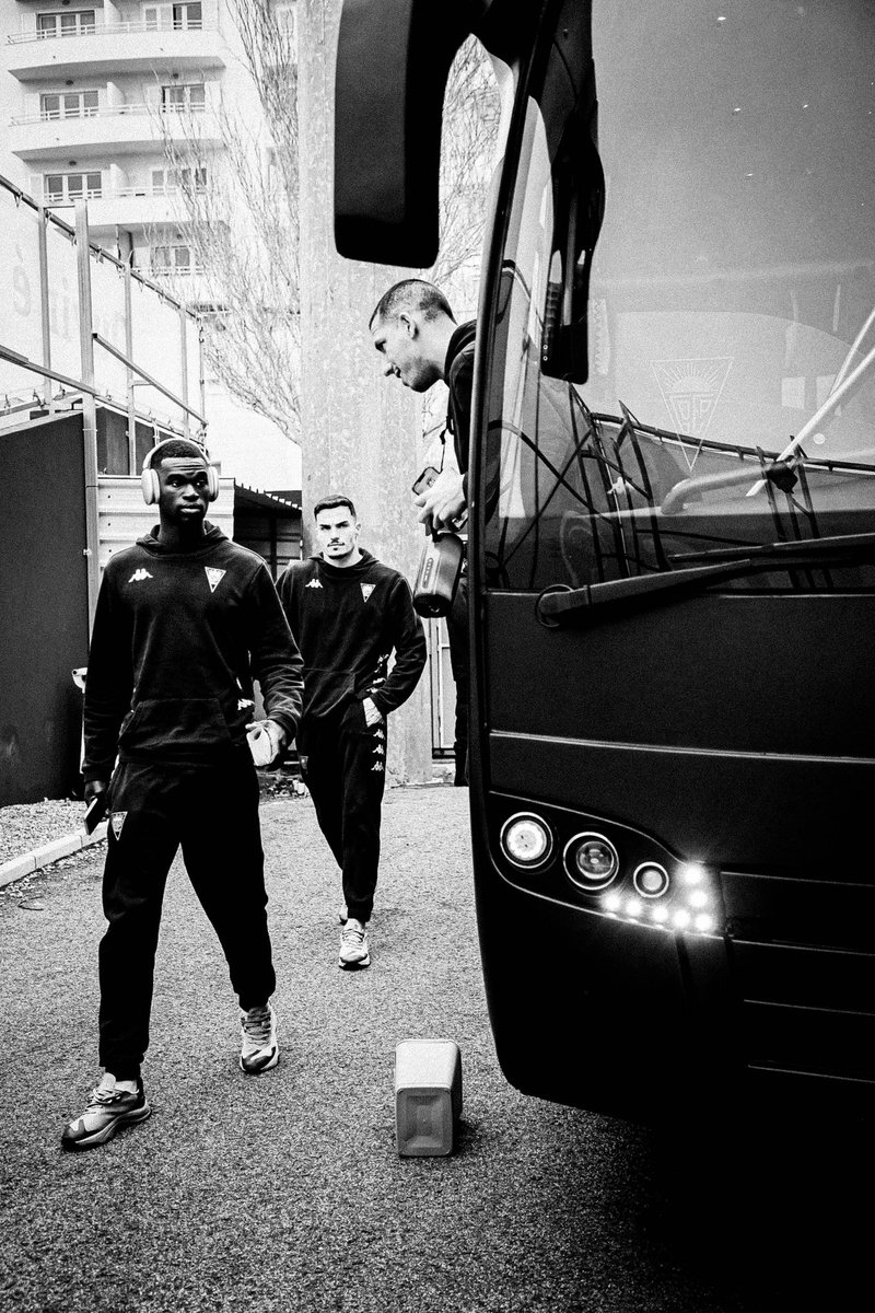 helpizz's tweet image. Kevin Boma, un mur en défense et homme du match ! 🔥⚽️

Le 1er février, il a brillé avec @estorilpraia contre Gil Vicente, marquant un but décisif. 💥

Un talent soutenu par @HelpNCare ! 👏 

#HelpNCare #KevinBoma #Estorilpraia #football