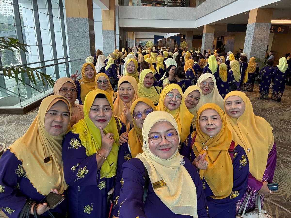 deeayang's tweet photo. 17 Feb 2025 dlm kenangan sebgi anggota mewakili PUSPANITA Beaufort utk AGM Negeri https://t.co/2agIKVamrB